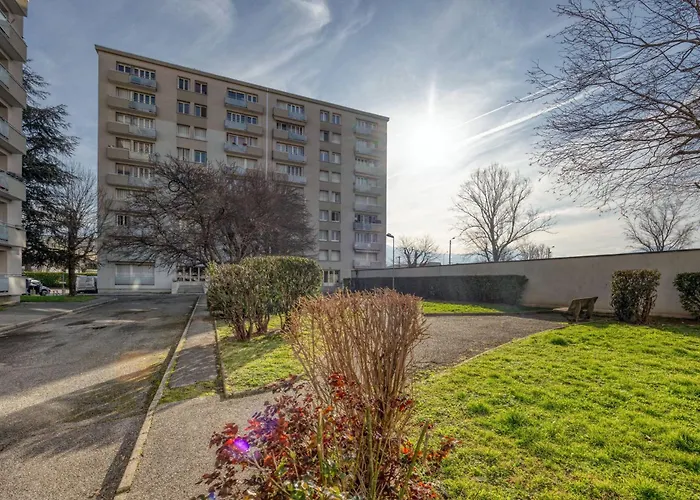 Le Liberation - Lesdigueres - Rocade דירה *